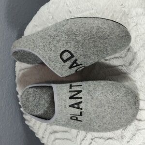 345. Intentionally Blank Plant Dad Slipper | Color: Charcoal